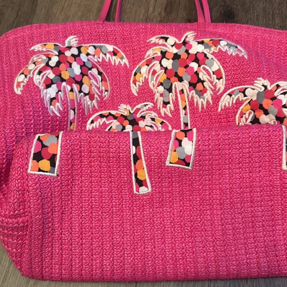 Vera Bradley, beach bag, pink palm trees - Picture 2 of 4